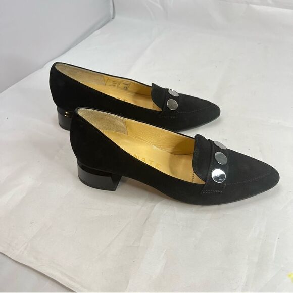 BRUNATE loafer 31891 nero
Women loafers in black nubuck leather w/ a small heel - Picture 3 of 13
